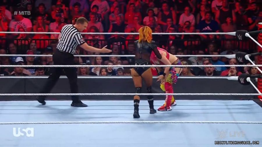 beckyraw20220620_00_25_09_00_Still1559.jpg