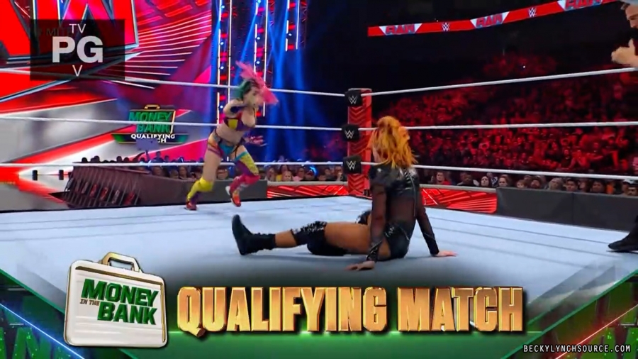beckyraw20220620_00_25_29_15_Still1588.jpg