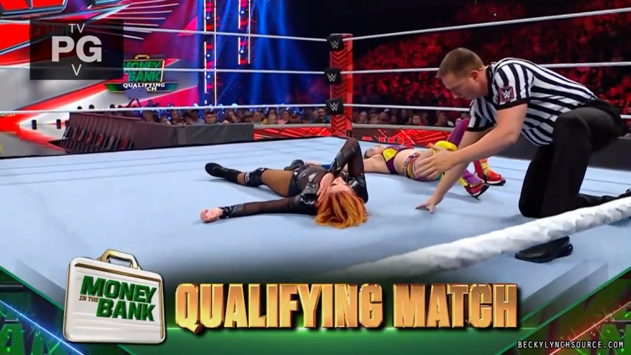 beckyraw20220620_00_25_33_15_Still1596.jpg