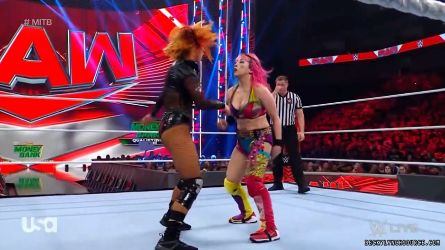 beckyraw20220620_00_26_01_15_Still1641.jpg