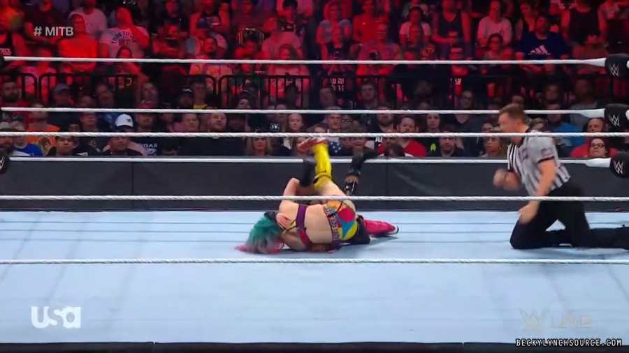 beckyraw20220620_00_26_08_15_Still1655.jpg