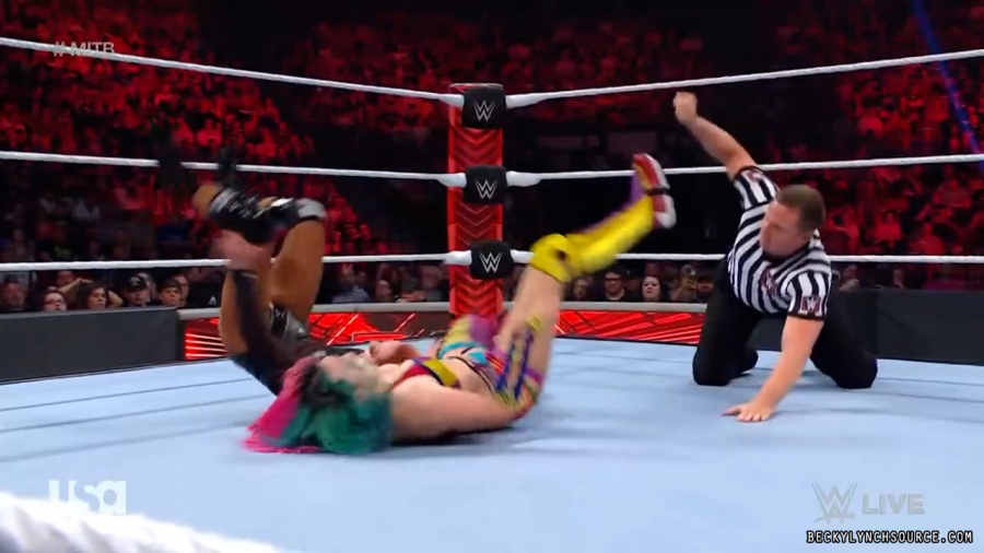 beckyraw20220620_00_26_10_15_Still1659.jpg