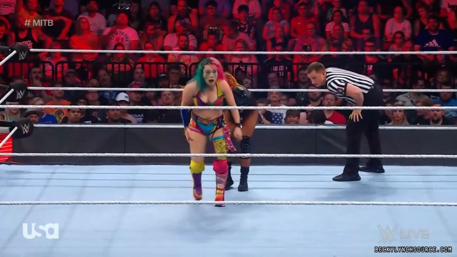 beckyraw20220620_00_26_14_15_Still1666.jpg