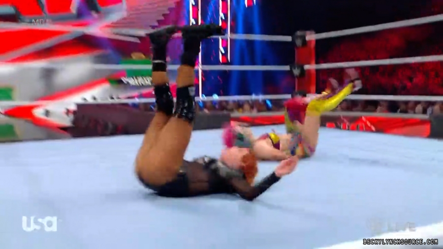 beckyraw20220620_00_26_20_00_Still1675.jpg
