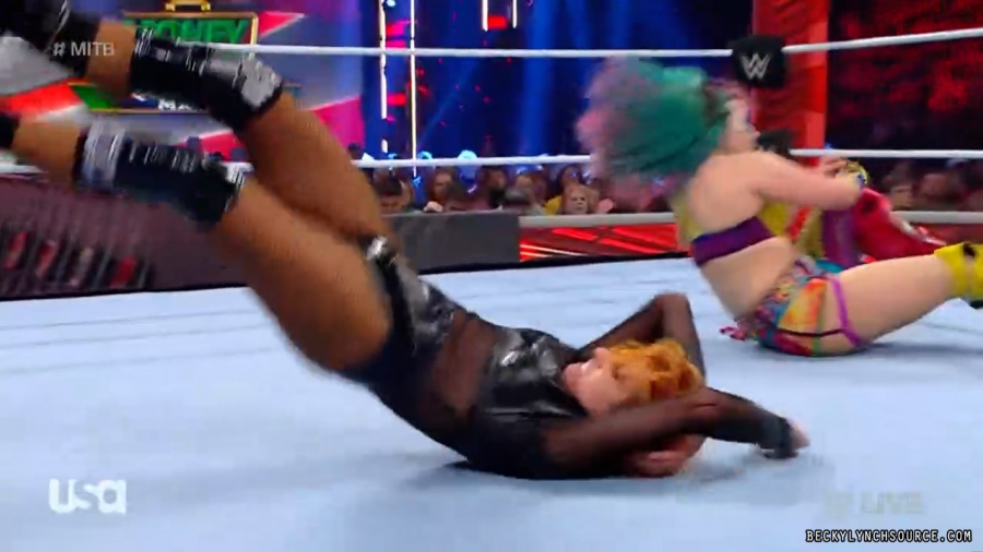 beckyraw20220620_00_26_20_15_Still1676.jpg