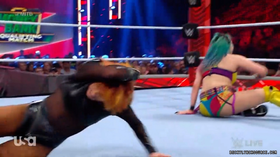 beckyraw20220620_00_26_21_00_Still1677.jpg