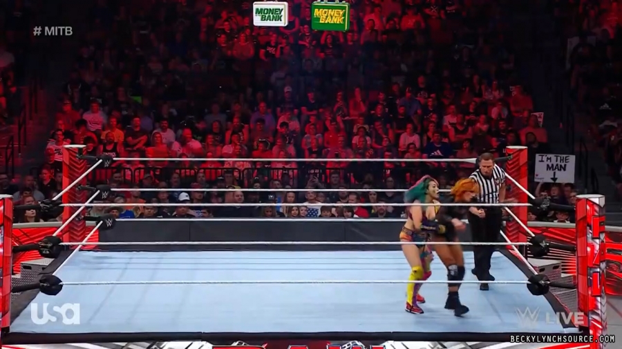 beckyraw20220620_00_26_31_15_Still1685.jpg