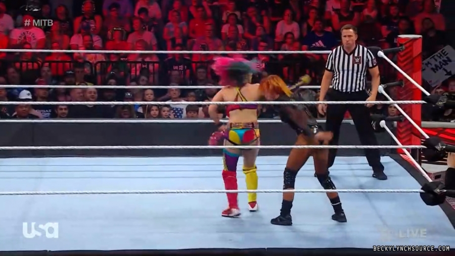 beckyraw20220620_00_26_35_15_Still1693.jpg