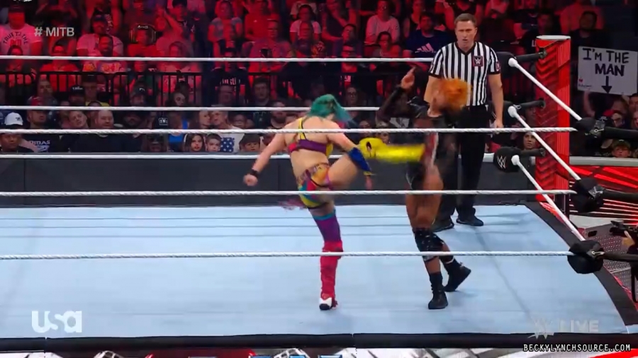 beckyraw20220620_00_26_40_00_Still1702.jpg
