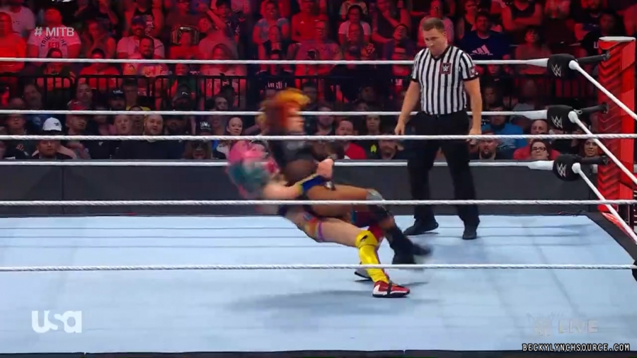 beckyraw20220620_00_26_43_15_Still1709.jpg
