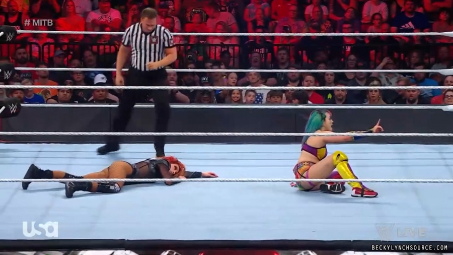 beckyraw20220620_00_26_46_00_Still1714.jpg
