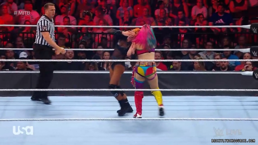 beckyraw20220620_00_27_18_15_Still1760.jpg