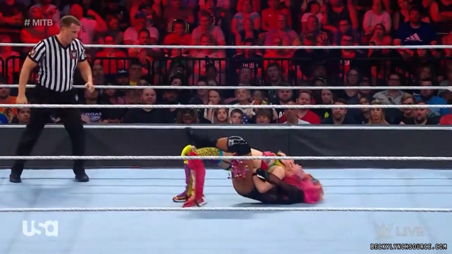 beckyraw20220620_00_27_23_15_Still1770.jpg