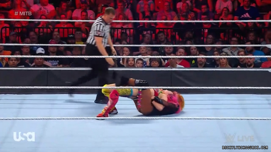 beckyraw20220620_00_27_24_15_Still1772.jpg