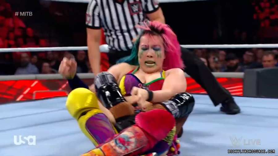 beckyraw20220620_00_27_28_15_Still1780.jpg