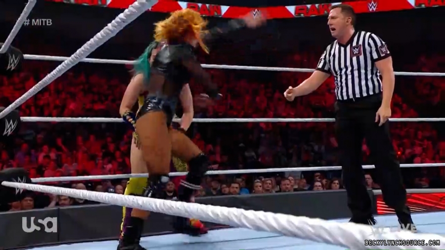 beckyraw20220620_00_28_25_15_Still1894.jpg