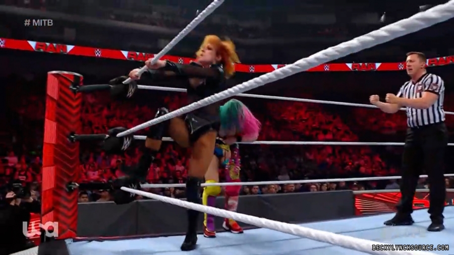 beckyraw20220620_00_28_27_15_Still1898.jpg