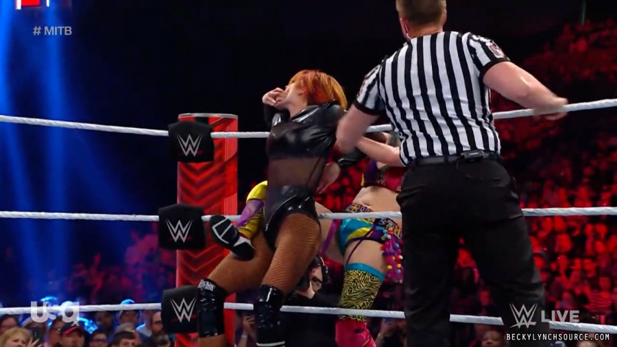 beckyraw20220620_00_28_37_15_Still1918.jpg