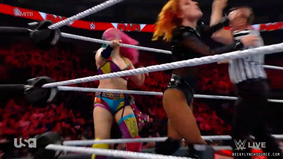 beckyraw20220620_00_28_40_15_Still1924.jpg