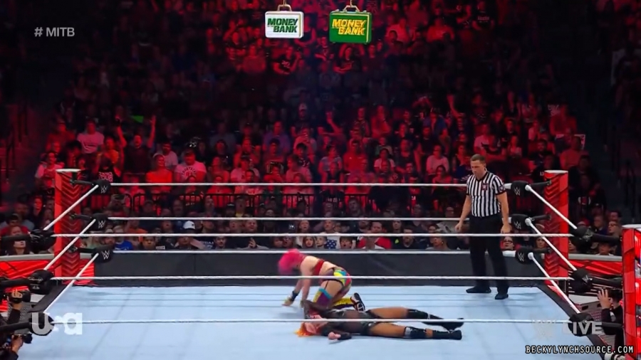 beckyraw20220620_00_28_50_15_Still1932.jpg