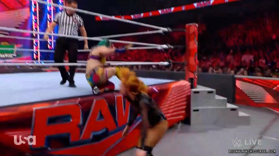 beckyraw20220620_00_29_16_15_Still1977.jpg