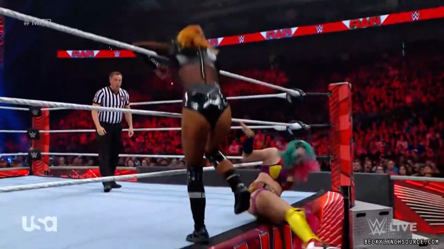 beckyraw20220620_00_29_19_00_Still1982.jpg