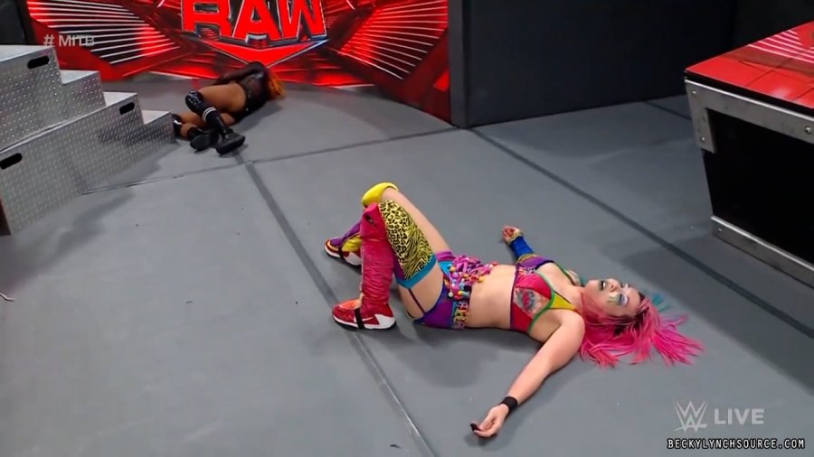 beckyraw20220620_00_29_45_15_Still2030.jpg
