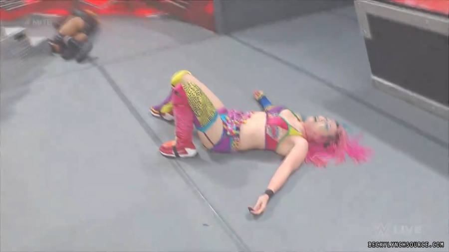 beckyraw20220620_00_29_46_15_Still2032.jpg