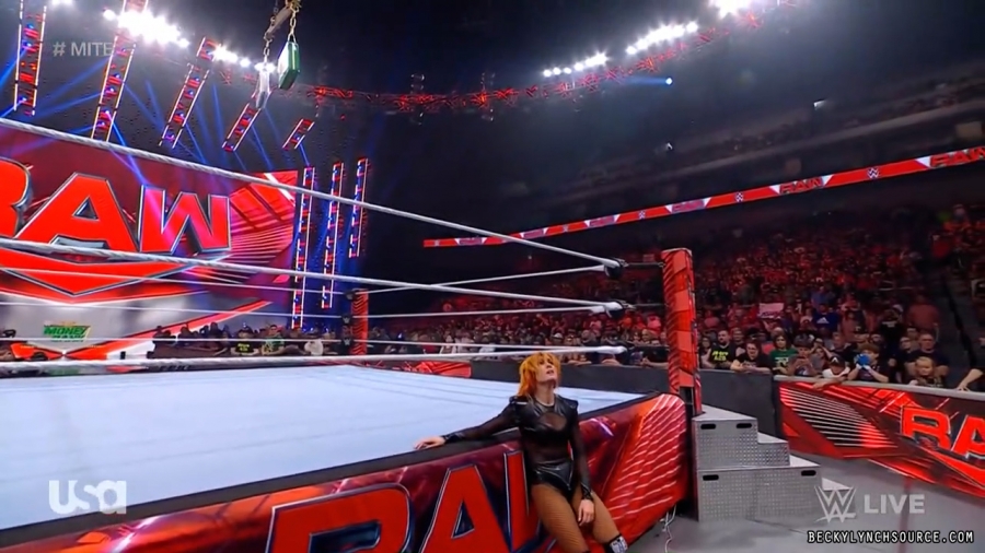 beckyraw20220620_00_32_04_15_Still2244.jpg