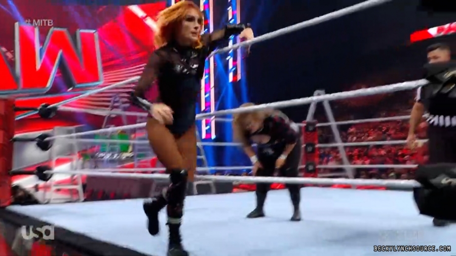 beckyraw20220627_00_04_05_15_Still163.jpg