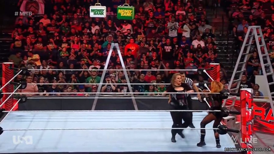 Click to view full size image
==============
beckyraw20220627_00_11_30_00_Still711.jpg beckyraw20220627_00_11_30_00_Still711.jpg