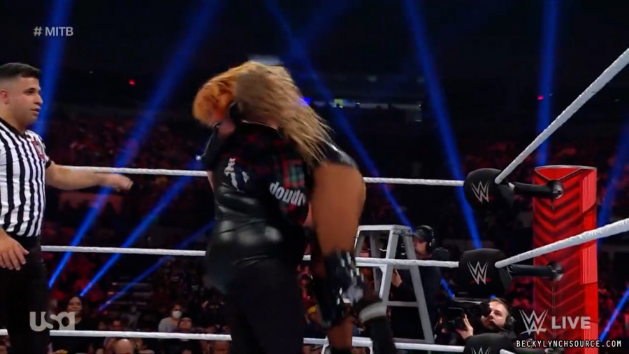 Click to view full size image
==============
beckyraw20220627_00_11_33_15_Still718.jpg beckyraw20220627_00_11_33_15_Still718.jpg