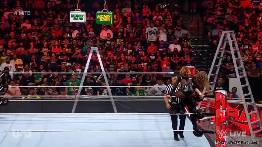 Click to view full size image
==============
beckyraw20220627_00_11_53_15_Still751.jpg beckyraw20220627_00_11_53_15_Still751.jpg