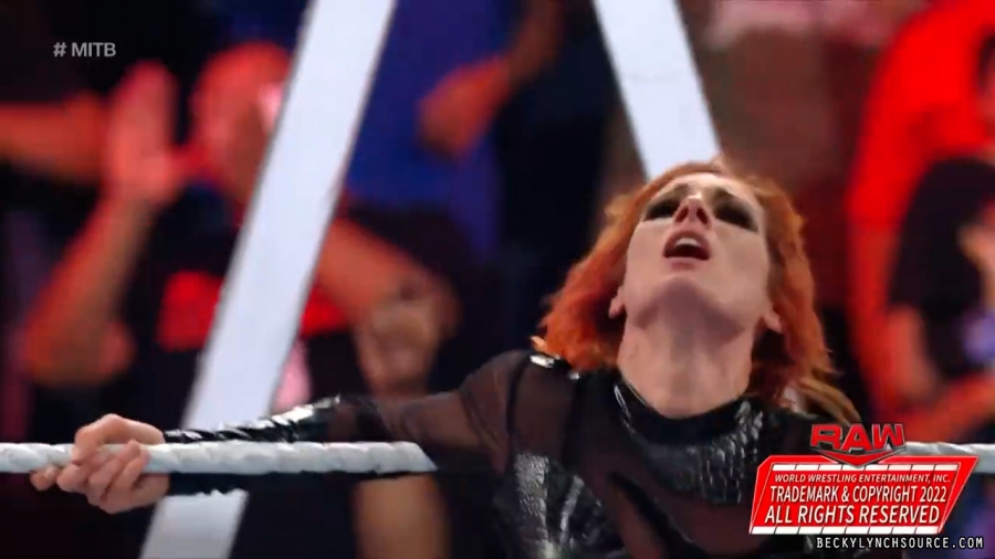 beckyraw20220627_00_12_44_15_Still818.jpg