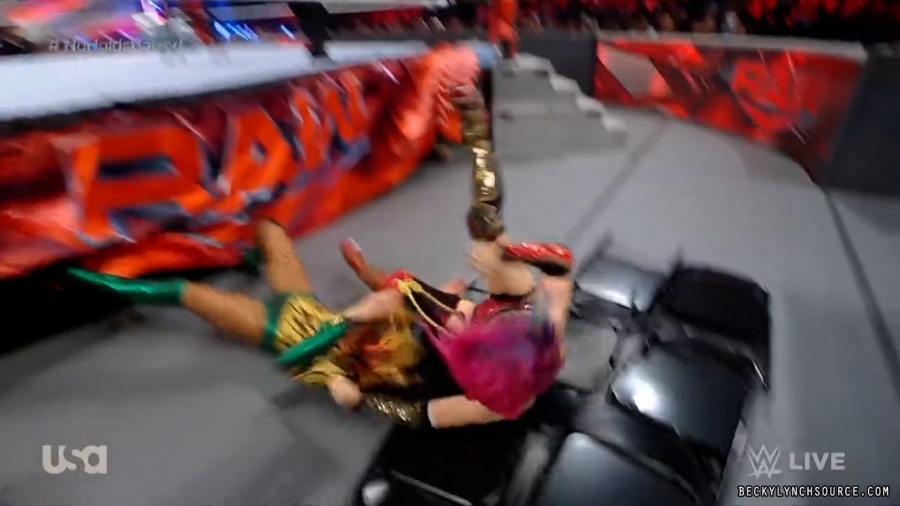 beckyraw20220704_00_07_19_00_Still607.jpg