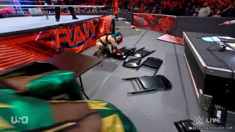 beckyraw20220704_00_07_41_00_Still646.jpg