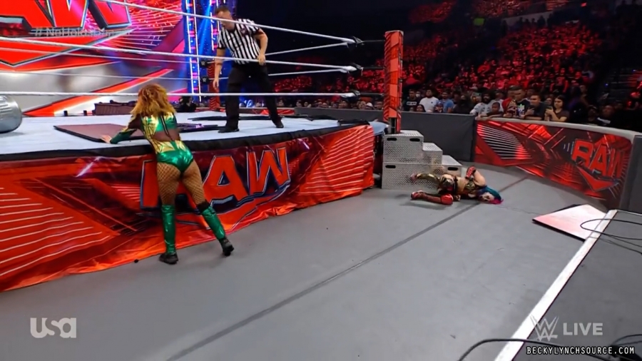 beckyraw20220704_00_14_34_00_Still1335.jpg