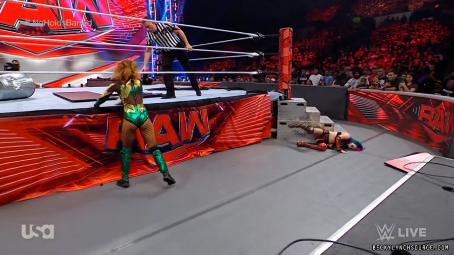 beckyraw20220704_00_14_34_15_Still1336.jpg