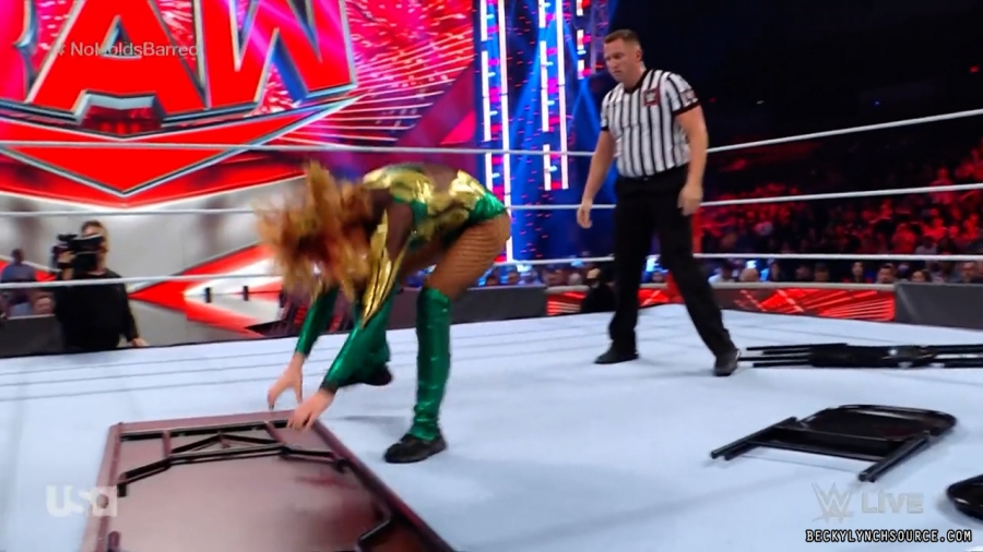 beckyraw20220704_00_14_43_15_Still1354.jpg