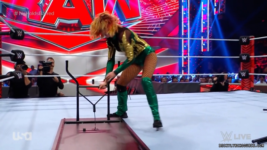 beckyraw20220704_00_14_46_15_Still1360.jpg