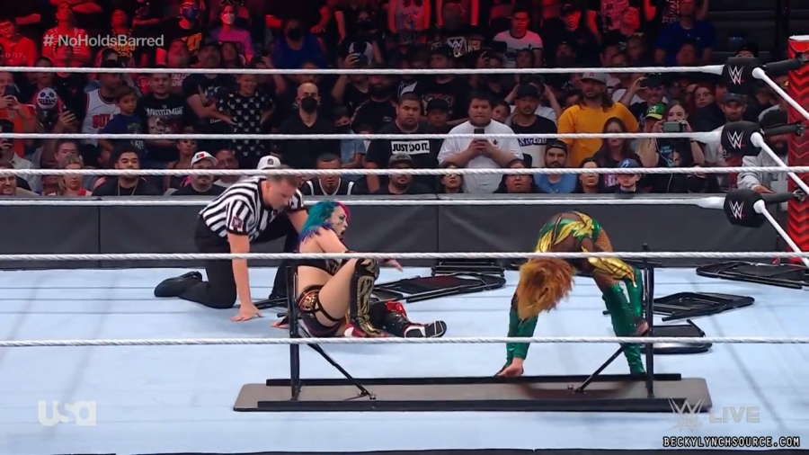 beckyraw20220704_00_15_07_15_Still1402.jpg