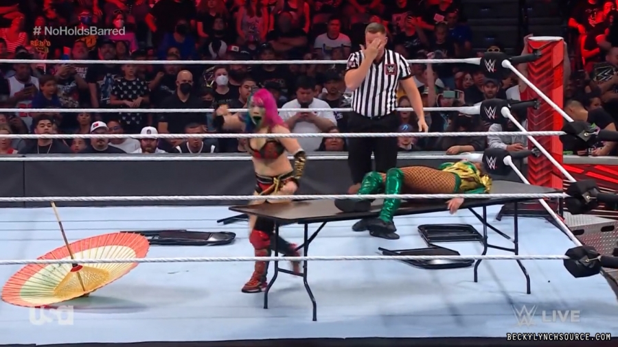 beckyraw20220704_00_16_30_15_Still1520.jpg