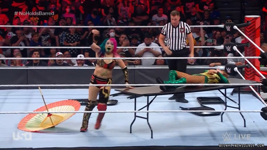 beckyraw20220704_00_16_31_00_Still1521.jpg