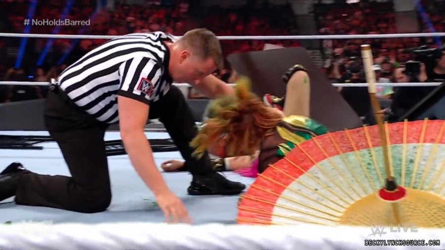 beckyraw20220704_00_17_09_00_Still1588.jpg