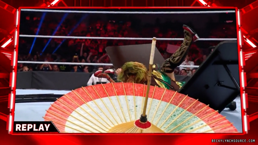 beckyraw20220704_00_17_37_15_Still1630.jpg