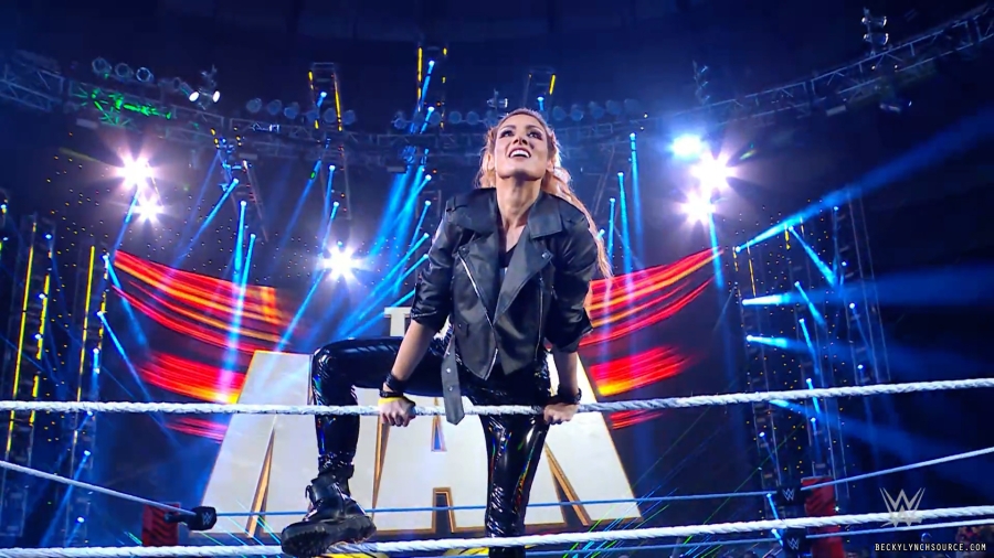 beckyraw20221128_00_00_57_15_Still103.jpg