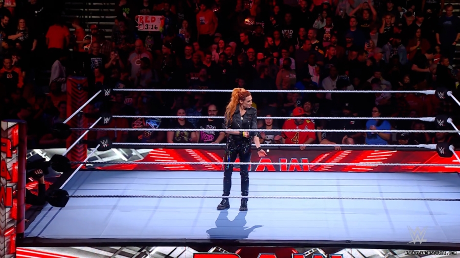 beckyraw20221128_00_01_21_15_Still146.jpg