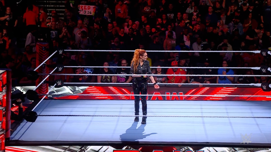 beckyraw20221128_00_01_21_25_Still147.jpg