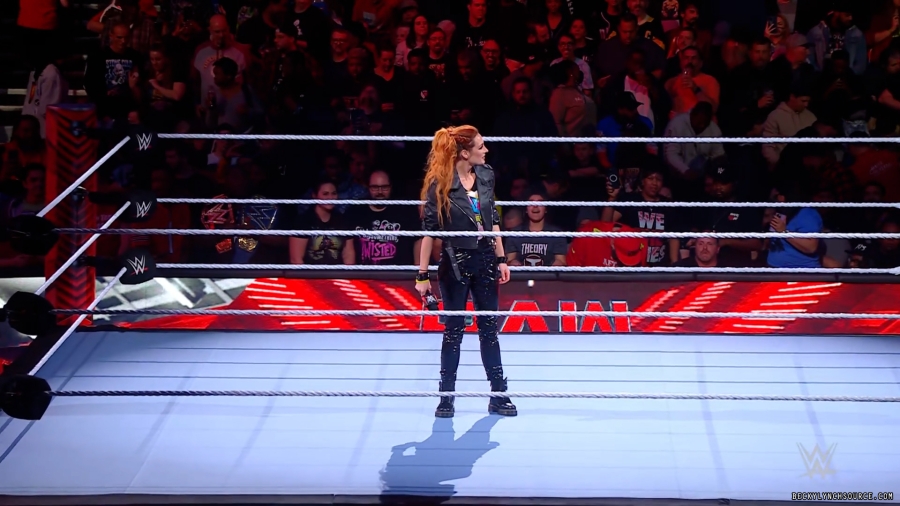 beckyraw20221128_00_01_23_15_Still150.jpg