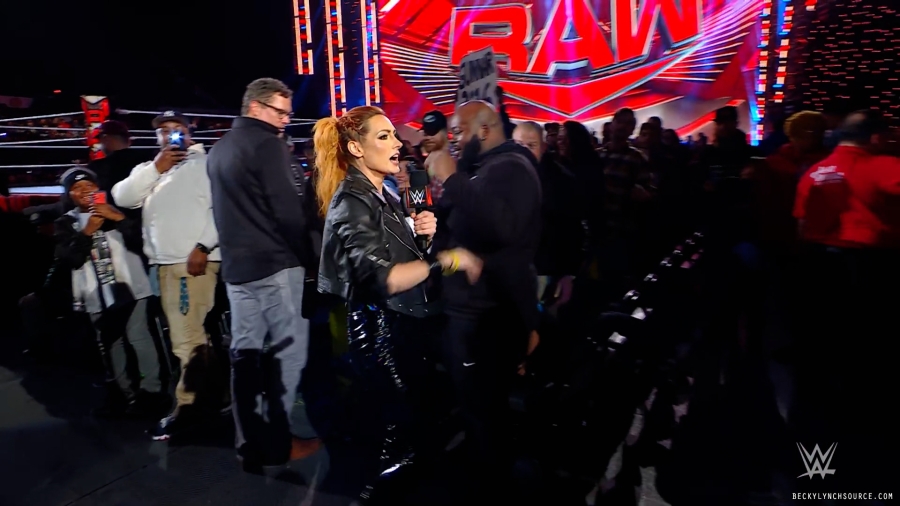beckyraw20221128_00_02_48_15_Still306.jpg